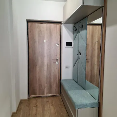 Apartment Beach Apartment With Big Terrace And Private Parking Navodari